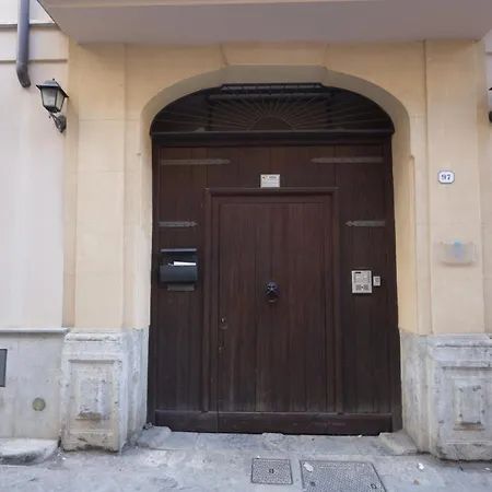 Appartement La Casa Di Filippo à Palerme Extérieur photo